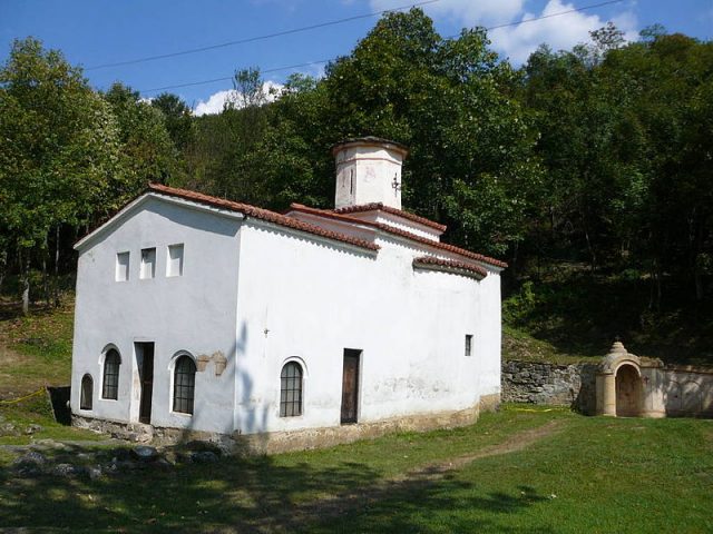 Manastir_Gornja_Kamenica